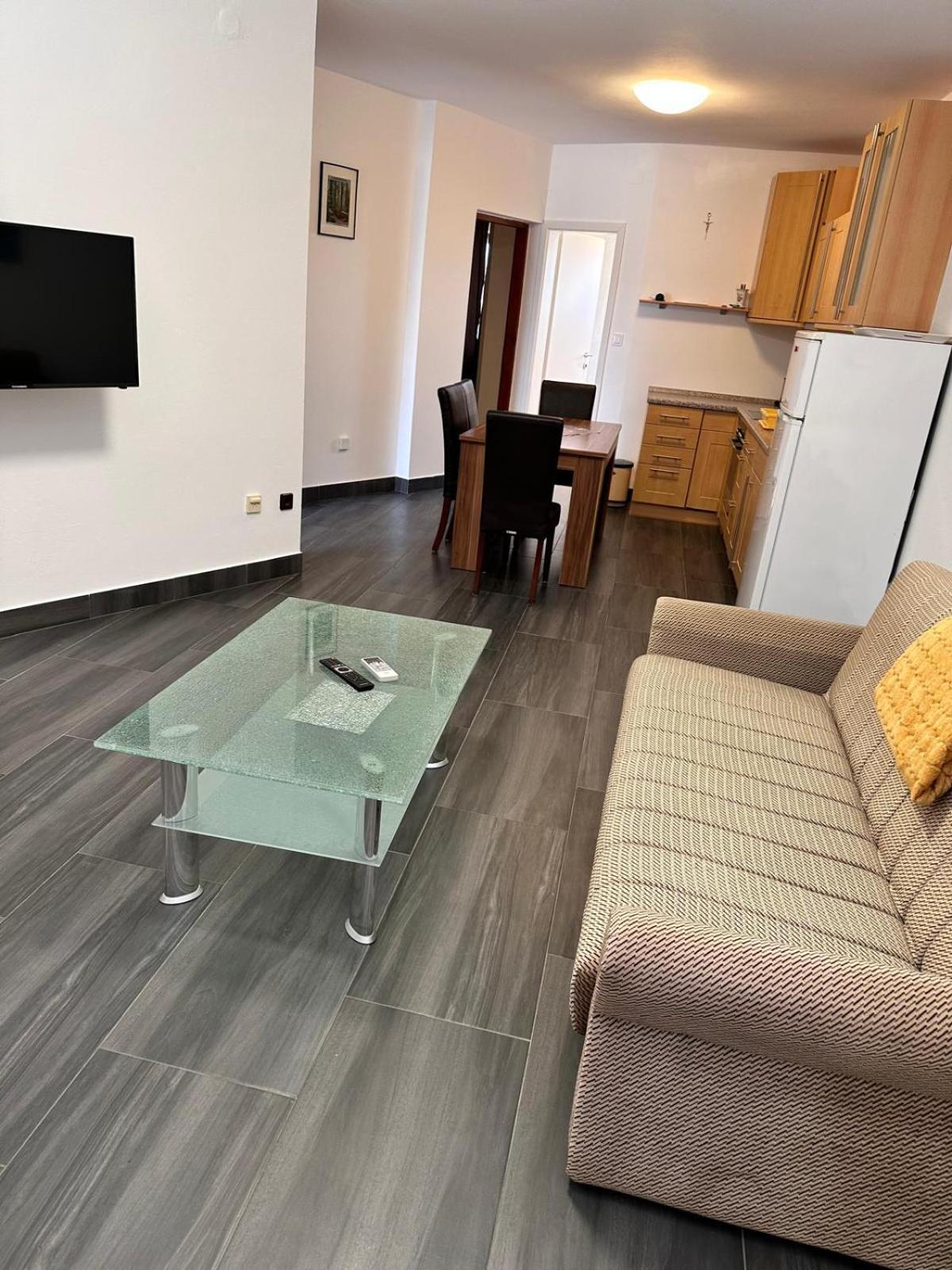 Apartman Nikola Salatić Eksteriør billede